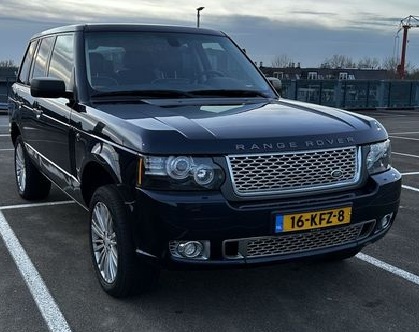 Reparatiepanelen voor dorpels van een Range Rover L322 in Nederland